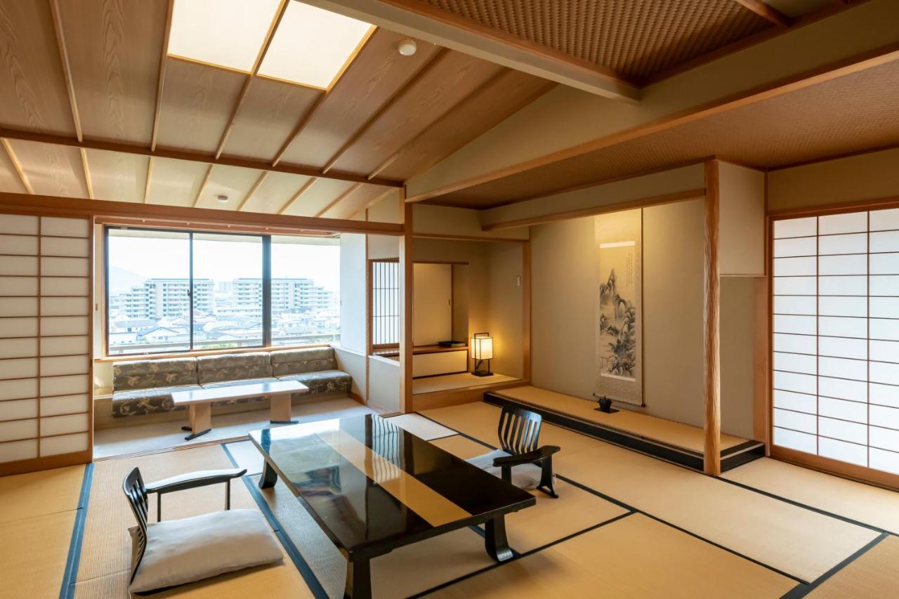 Tokiwa Hotel Кофу Экстерьер фото